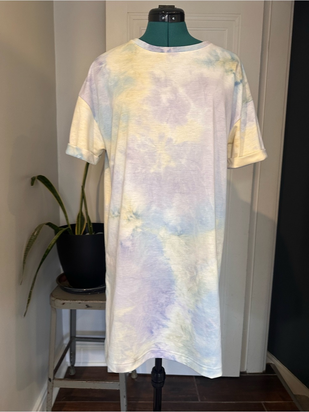 Elodie t-shirt dress in tie dye purple Teal & Cream large